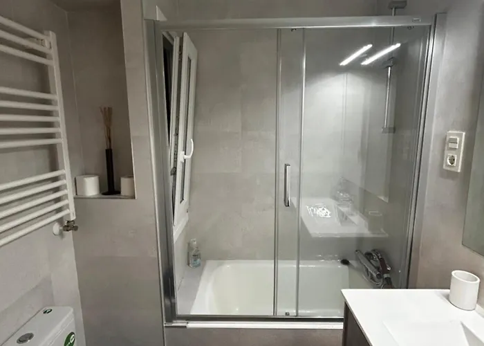 Διαμέρισμα Viana Urban , Cozy 2br Near Old Town *