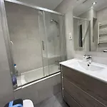 Viana Urban , Cozy 2br Near Old Town Apartament *