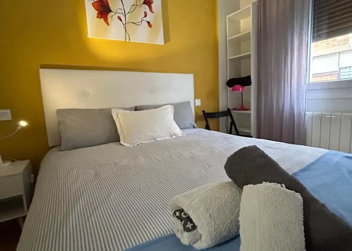 Viana Urban , Cozy 2br Near Old Town Apartament *