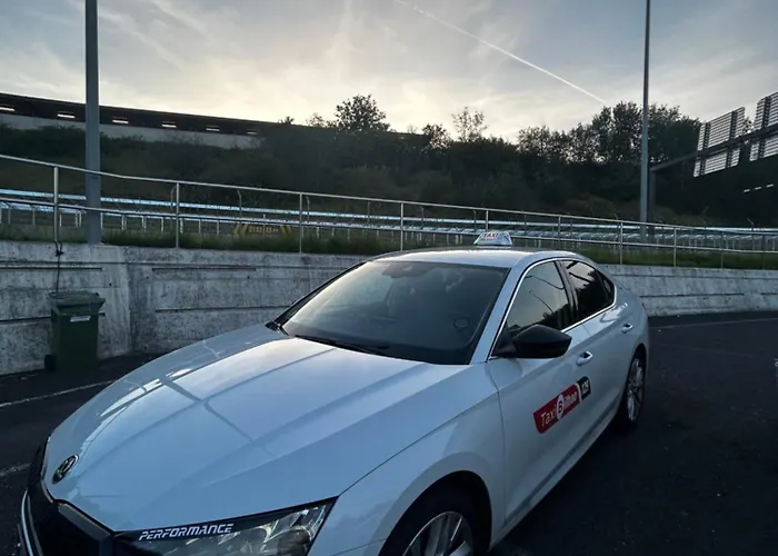 Viana Urban , Cozy 2br Near Old Town