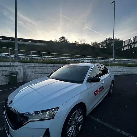 Viana Urban , Cozy 2br Near Old Town